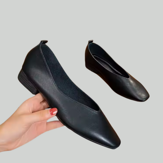 AYLA  FLATS